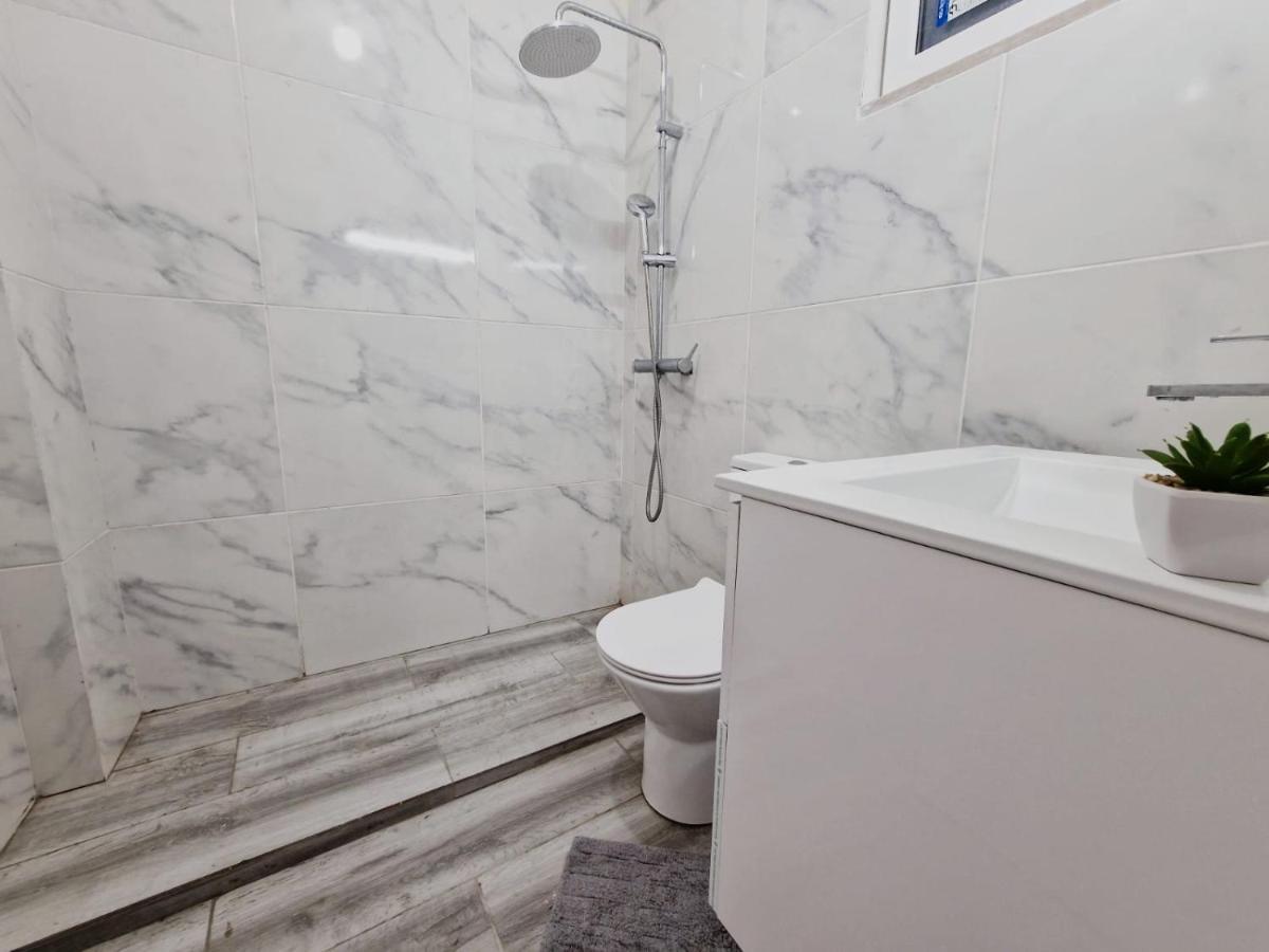 Brand New Apartment In ซาเกรส ภายนอก รูปภาพ