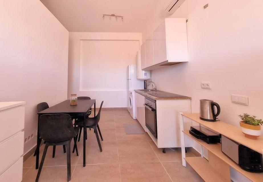 Brand New Apartment In ซาเกรส ภายนอก รูปภาพ