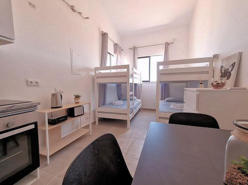 Brand New Apartment In ซาเกรส ภายนอก รูปภาพ